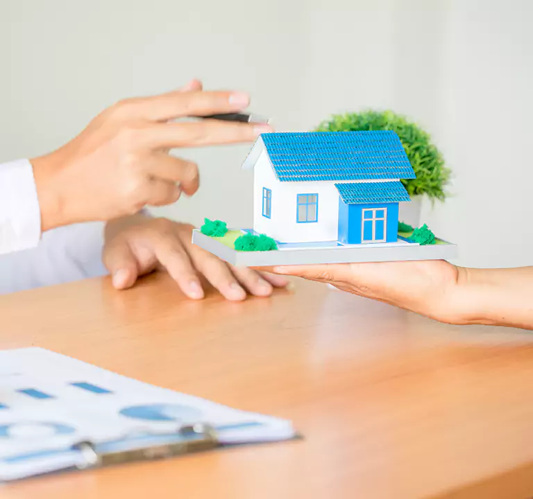 Why Choose Us to Sell a House with a Reverse Mortgage in North Hempstead, NY?